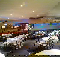 Warner Seafood Chinese Restaurant - Foster Accommodation