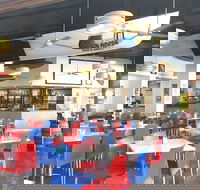 Beach House Bar  Grill - Foster Accommodation