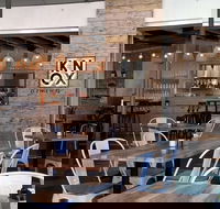 Knox Dining - Foster Accommodation