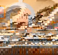 Le Peche Gourmand - Foster Accommodation