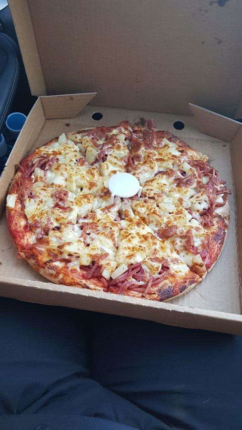 Monticello Pizza - Foster Accommodation 0