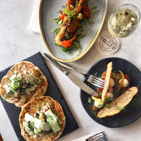 Vincent Street Kitchen And Bar - Foster Accommodation 2