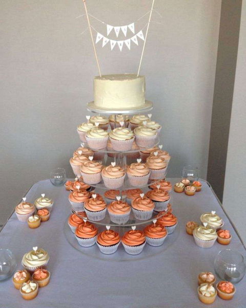 Breezy's Cakes - Foster Accommodation 0