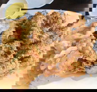 Momo Chicken  Beer - Foster Accommodation