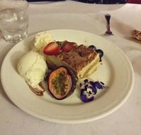 Anna's Restaurant - Foster Accommodation