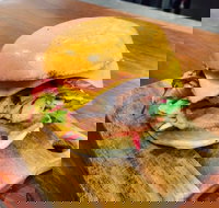 The Cricketers Arms Hotel - Foster Accommodation