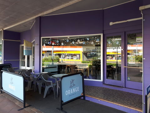 E'Claire's Coffee Shop - Foster Accommodation 0