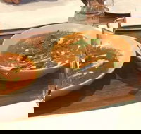 Lemon Chillies - Foster Accommodation