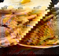 Fin's Cafe - Foster Accommodation