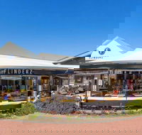 Flinderz Cafe - Foster Accommodation