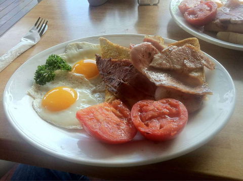 Sheridens Burger Bar Cafe - Foster Accommodation 0