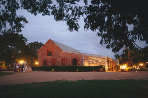 Magpies Nest Restaurant - Foster Accommodation 1