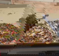 Venice Gourmet Pizza - Foster Accommodation