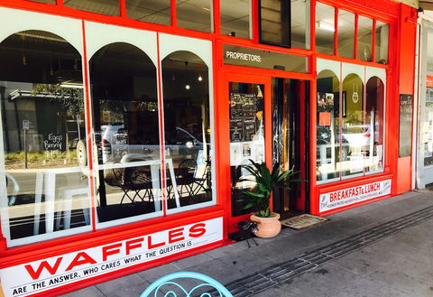 Wafflin On Cafe - Foster Accommodation 2