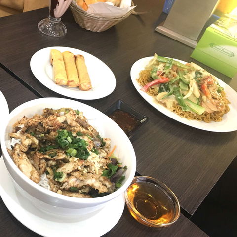 Anna's Eatery - Foster Accommodation 0