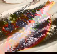 Asian Gateway Thai Restaurant - Foster Accommodation