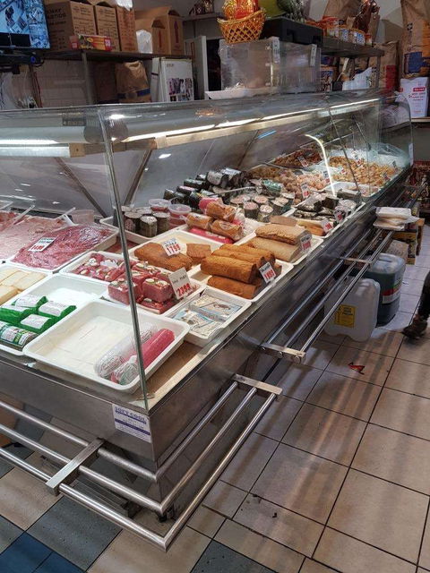 Anloi Deli - Foster Accommodation 0