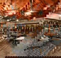 Peaks Restaurant  Bar - Foster Accommodation