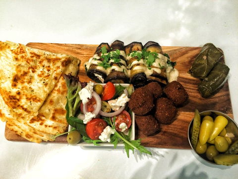 Aliza's Place Cafe - Foster Accommodation 0