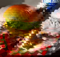 Easy Street Diner - Foster Accommodation