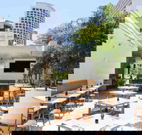 Jimmy's on the Mall - Foster Accommodation