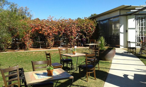 Riverbank Of Queanbeyan Cafe - Foster Accommodation 1