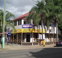 Queensland National Hotel - Foster Accommodation
