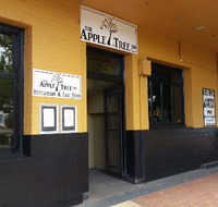 The Apple Tree Inn - Foster Accommodation