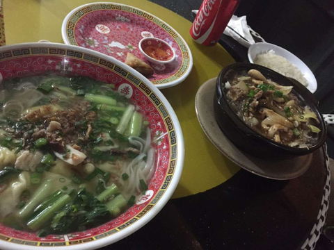 Anh's Oriental Noodles House - Foster Accommodation 0