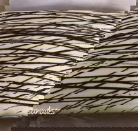 Jordan's Family Bakehouse - Foster Accommodation