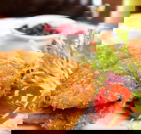 Emu Sports Club Bistro - Foster Accommodation