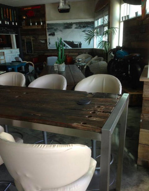 Ocean One Bar Scarborough - Foster Accommodation 0