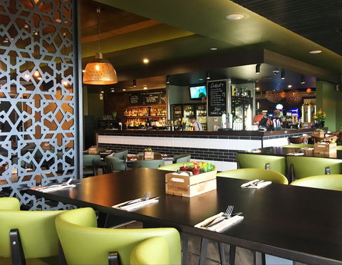 The Racehorse Hotel - Foster Accommodation 1