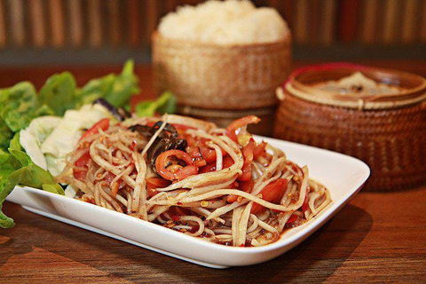 Twelve Spices Lao & Thai Cusine - Foster Accommodation 0