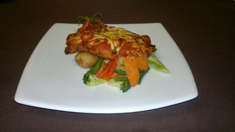 Uno Italian Resturant & Bar - Foster Accommodation 0