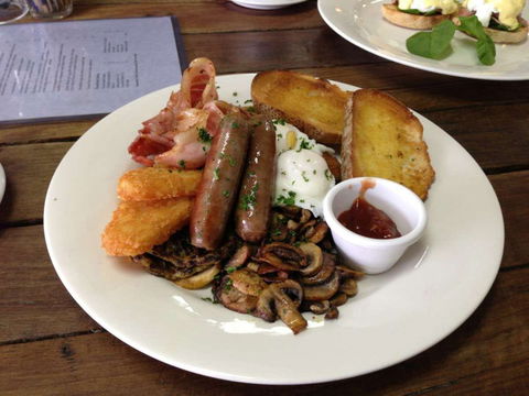 Adrienne's Cafe - Foster Accommodation 0