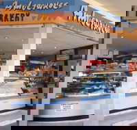 Amber Waves Bakery - Foster Accommodation