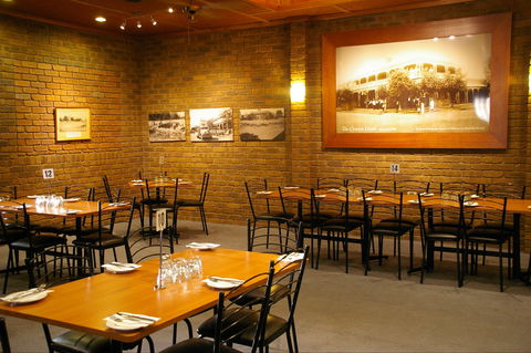 Crown Hotel Wentworth - Foster Accommodation 2