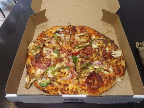 Alberto's Pizzeria - Foster Accommodation 0