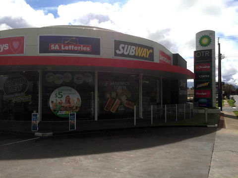 C Coffee - Pooraka - Foster Accommodation 0