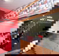 Noodle Box Arundel - Foster Accommodation