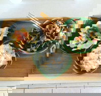 Thai 2 Go - Foster Accommodation