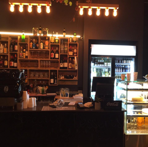 Alfresco Pizzeria & Wine Bar - Foster Accommodation 2