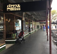 Grey  Bliss - Foster Accommodation
