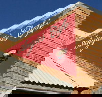 Angie's Cafe - Foster Accommodation