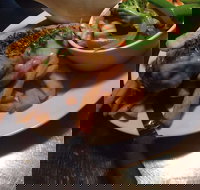 Banyo Thai and Aussie Restaurant - Foster Accommodation