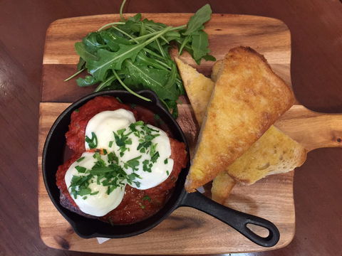 Avenue Road Cafe - Foster Accommodation 0