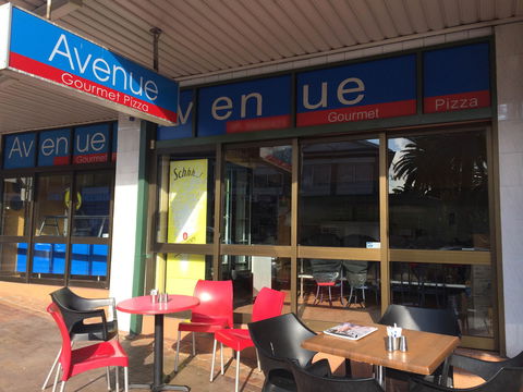 Avenue Gourmet Pizza - Foster Accommodation 0