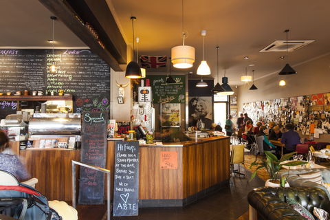 A Bite To Eat - Foster Accommodation 2