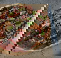 Elvis Pizza - Foster Accommodation